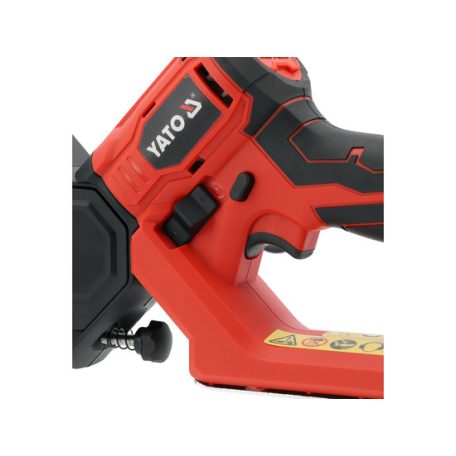 Akkus láncfűrész szénkefementes18 V 4 Ah akku és töltő